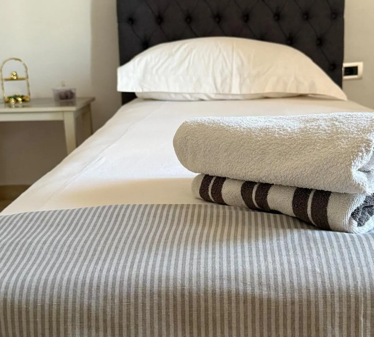 Villa Quiet Room, close to Airport Kamez Albania